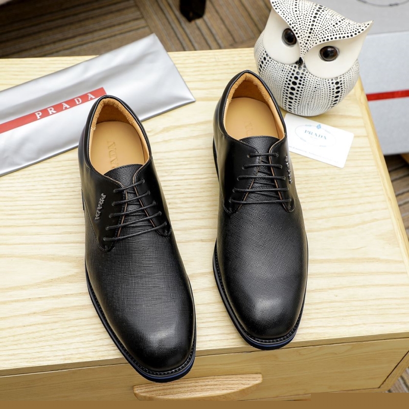 Pra*a leather shoes
